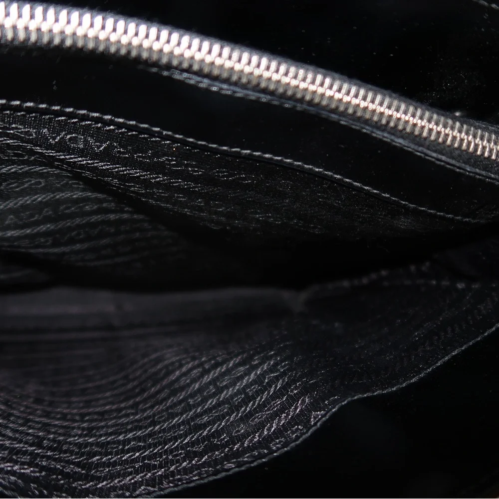 Vintage 90’s Prada Spazzolato Black Tote Bag CBK - Picture 8 of 13